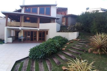 Casa para alugar - 606m&sup2; - NOVA GARD&Ecirc;NIA