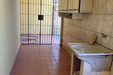 Casa &agrave; venda - 280m&sup2; - Tr&ecirc;s Pistas