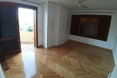 Casa para alugar - 606m&sup2; - NOVA GARD&Ecirc;NIA