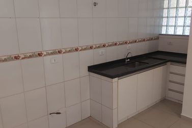 Apartamento para alugar - 80m&sup2; - ALVIN&Oacute;POLIS
