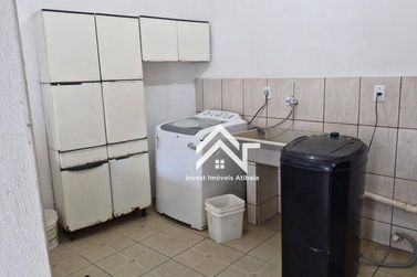 Sal&atilde;o Comercial para alugar - 565m&sup2; - Centro
