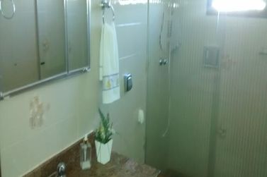 Casa &agrave; venda - 1000m&sup2; - Jardim das Flores