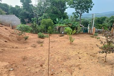 Ch&aacute;cara &agrave; venda - Cachoeira