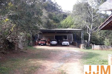 Ch&aacute;cara &agrave; venda - 374m&sup2; - port&atilde;o
