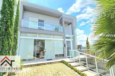 Casa &agrave; venda - 380m&sup2; - Country Felix