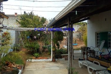 Casa &agrave; venda - 210m&sup2; - CAMPOS DE ATIBAIA