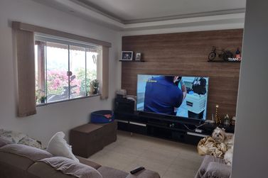 Casa &agrave; venda - CONDOM&Iacute;NIO SERRA DA ESTRELA