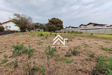 Terreno &agrave; venda - 500m&sup2; - Jardim dos Pinheiros