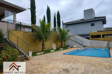 Casa &agrave; venda - 500m&sup2; - Condom&iacute;nio Serra da Estrela