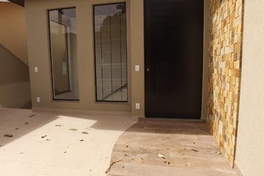 Casa &agrave; venda - 150m&sup2; - JARDIM MARISTELA