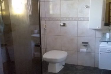Ch&aacute;cara &agrave; venda - 374m&sup2; - Jardim Suely