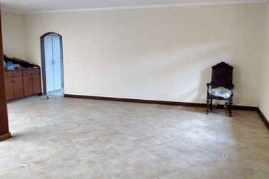 Casa &agrave; venda - JARDIM ITAPERI