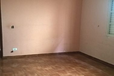 Casa &agrave; venda - 127m&sup2; - JD ALVIN&Oacute;POLIS