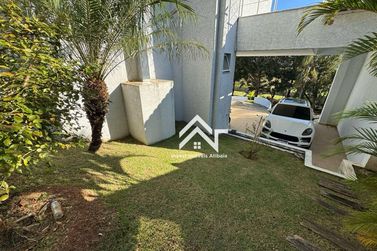 Casa &agrave; venda - 300m&sup2; - Condominio Porto Atibaia