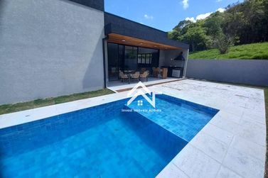 Casa &agrave; venda - 390m&sup2; - Condom&iacute;nio Itapor&atilde;