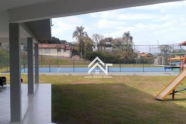 Casa &agrave; venda - 200m&sup2; - Condom&iacute;nio Alto da Floresta