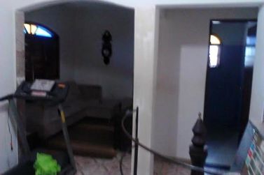 Casa &agrave; venda - 350m&sup2; - Nova Sui&ccedil;a