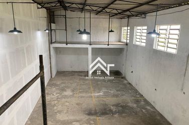 Sal&atilde;o Comercial para alugar - 750m&sup2; - Recreio Estoril