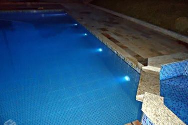 Ch&aacute;cara &agrave; venda - 2384m&sup2; - Vale dos Pinheiros