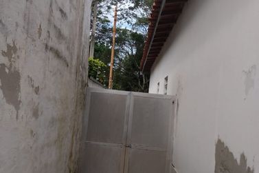 Casa &agrave; venda - VILA MIRA