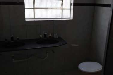 Casa para alugar - CENTRO