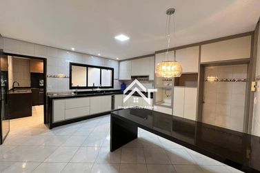 Casa &agrave; venda - 133m&sup2; - Jardim Imperial