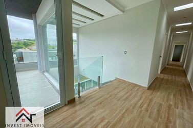 Casa &agrave; venda - 270m&sup2; - Condom&iacute;nio Vale das &Aacute;guas