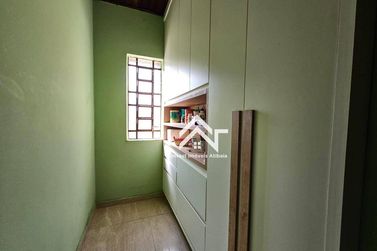 Ch&aacute;cara &agrave; venda - 2000m&sup2; - Vit&oacute;ria R&eacute;gia