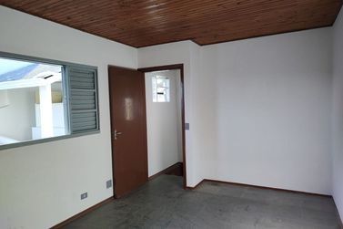Casa &agrave; venda - 280m&sup2; - Jardim Imperial