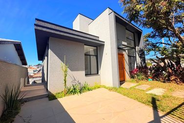 Casa &agrave; venda - 153m&sup2; - Jardim Jaragu&aacute;