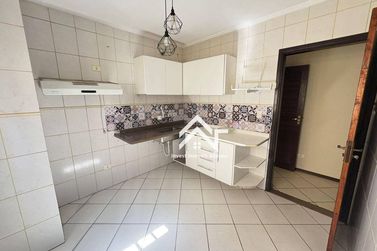 Casa para alugar - 160m&sup2; - Jardim Maristela