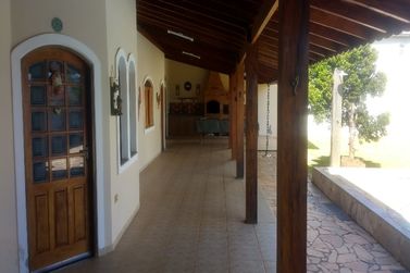 Casa &agrave; venda - 174m&sup2; - JD DOS PINHEIROS