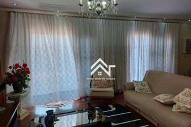Casa &agrave; venda - 400m&sup2; - Vila Giglio