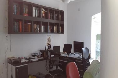 Casa &agrave; venda - 2160m&sup2; - Itaperi