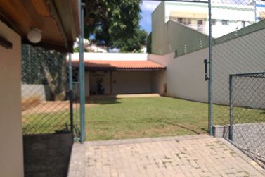 Sobrado &agrave; venda - 791m&sup2; - ALVIN&Oacute;POLIS