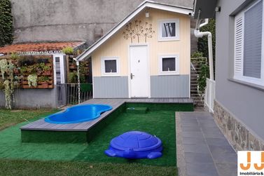 Casa &agrave; venda - 330m&sup2; - Jardim arco iris