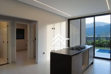 Casa &agrave; venda - 180m&sup2; - Condom&iacute;nio Portal Lamis