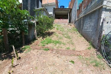 Casa &agrave; venda - 125m&sup2; - CAPOAVINHA