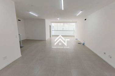 Sal&atilde;o Comercial para alugar - 224m&sup2; - Centro