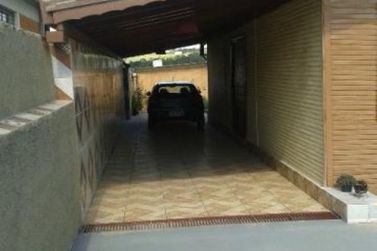 Casa para alugar - 240m&sup2; - Usina