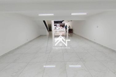 Sal&atilde;o Comercial para alugar - 224m&sup2; - Centro