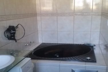 Ch&aacute;cara &agrave; venda - 374m&sup2; - Jardim Suely