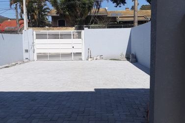 Casa &agrave; venda - 424m&sup2; - VILA ESPERIA OU GIGLIO