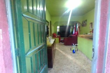 Casa &agrave; venda - TANQUE