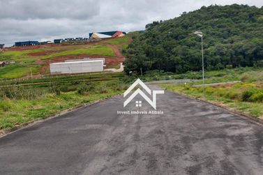 Terreno &agrave; venda - 300m&sup2; - Portal Lamis