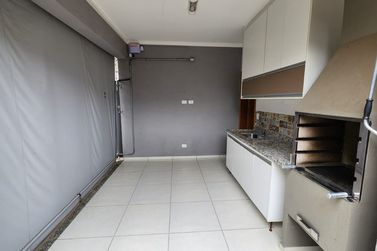 Sobrado para alugar - 150m&sup2; - JARDIM MARISTELA