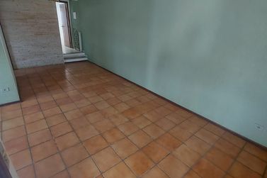 Casa para alugar - 80m&sup2; - JARDIM DO LAGO