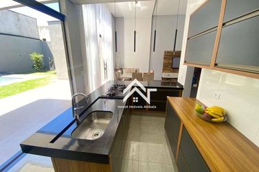 Casa &agrave; venda - 185m&sup2; - Jardim Shangri-L&aacute;