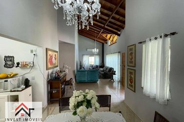 Casa &agrave; venda - 200m&sup2; - Condom&iacute;nio Residencial Pedra Grande