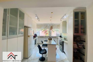 Casa &agrave; venda - 244m&sup2; - Jardim do Lago